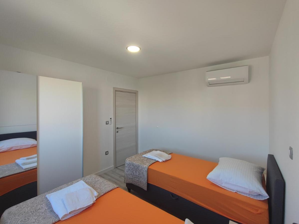 Ferienwohnung Dali II Novalja Exterior foto